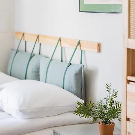 Bright In Downtown By Renters Apartment Warsaw