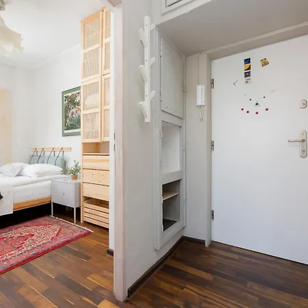 Apartment Bright In Downtown By Renters Warsaw